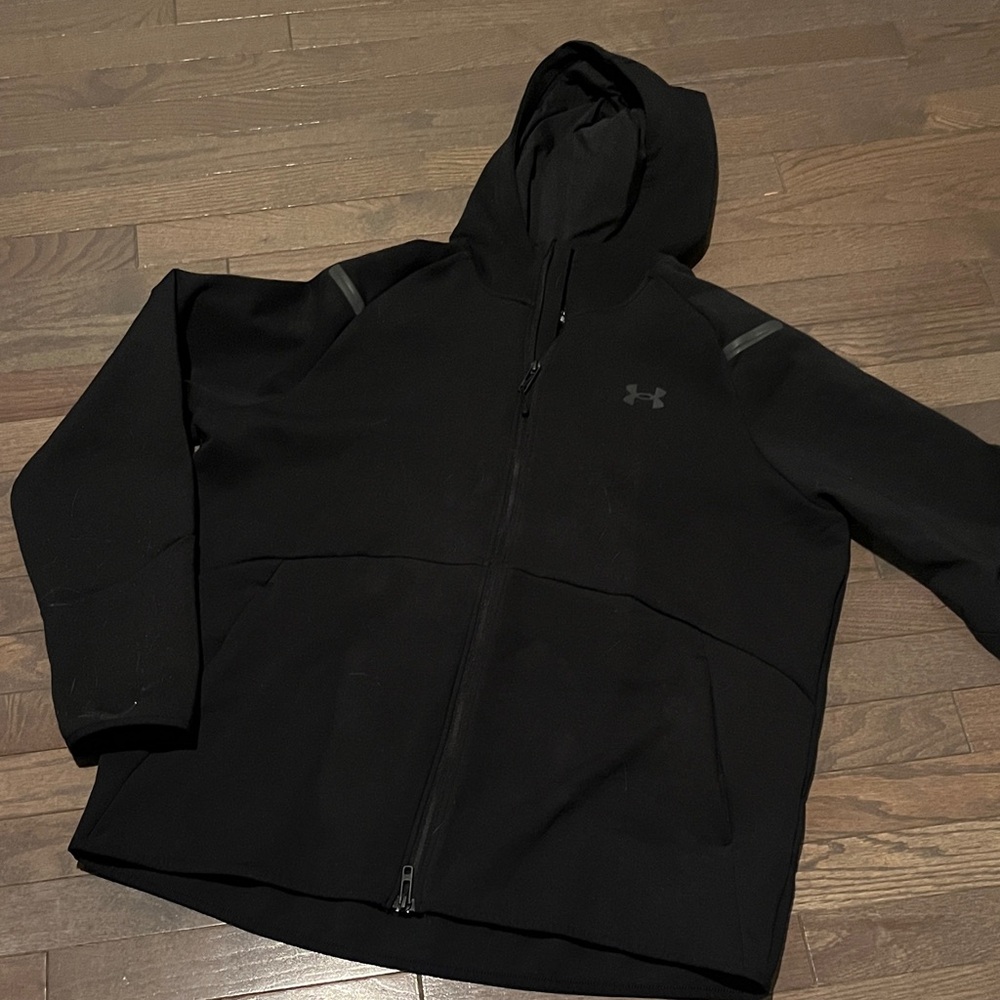 UNDER ARMOUR UNSTOPPABLE MEN’S large